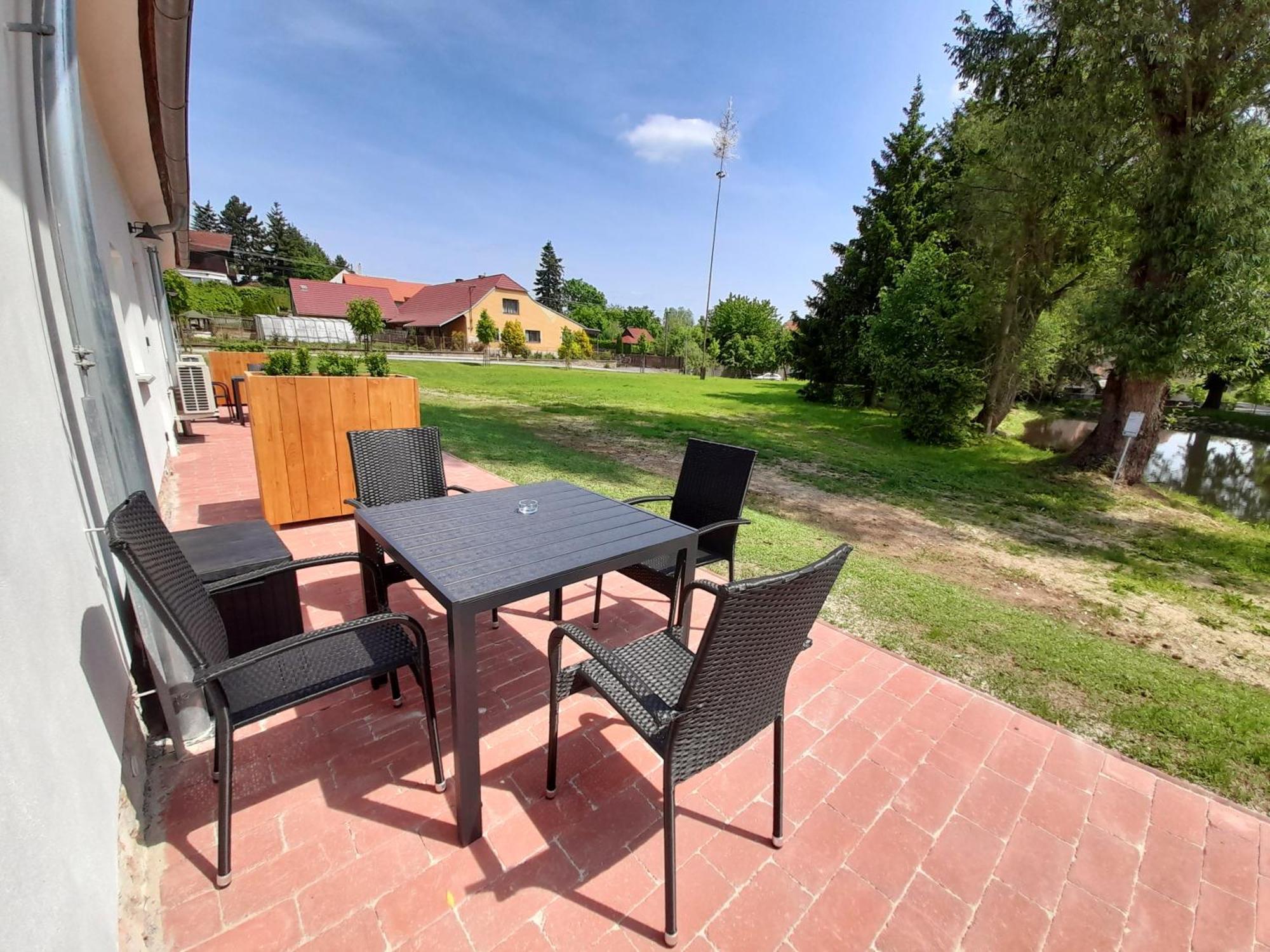 Residence Tvrz Skocice Extérieur photo